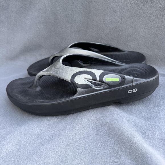 OOFOS Sandals Mens Size 10 Womens 12 Black OOriginal Sport Recovery Flip Flop - Picture 1 of 9